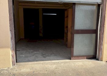 Parcheggio - Magazzino Piazza Federico II Di Svevia
 
6, Valenzano - foto 1