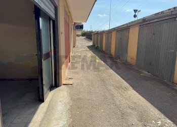 Edificio all\'aperto - Magazzino Piazza Federico II Di Svevia
 
6, Valenzano - foto 4