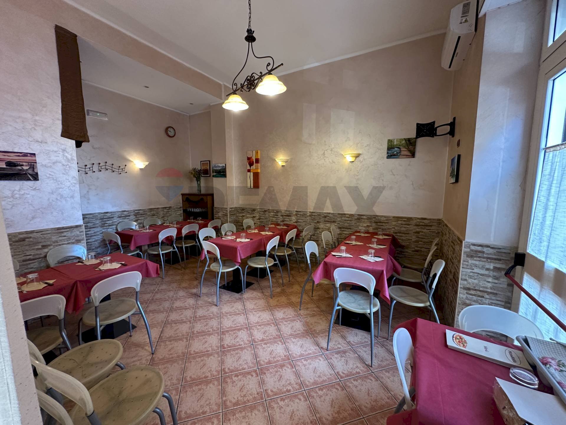 Sala da pranzo - Commercial Activity Via Manfredi Azzarita
 
41, Bari - photo 2