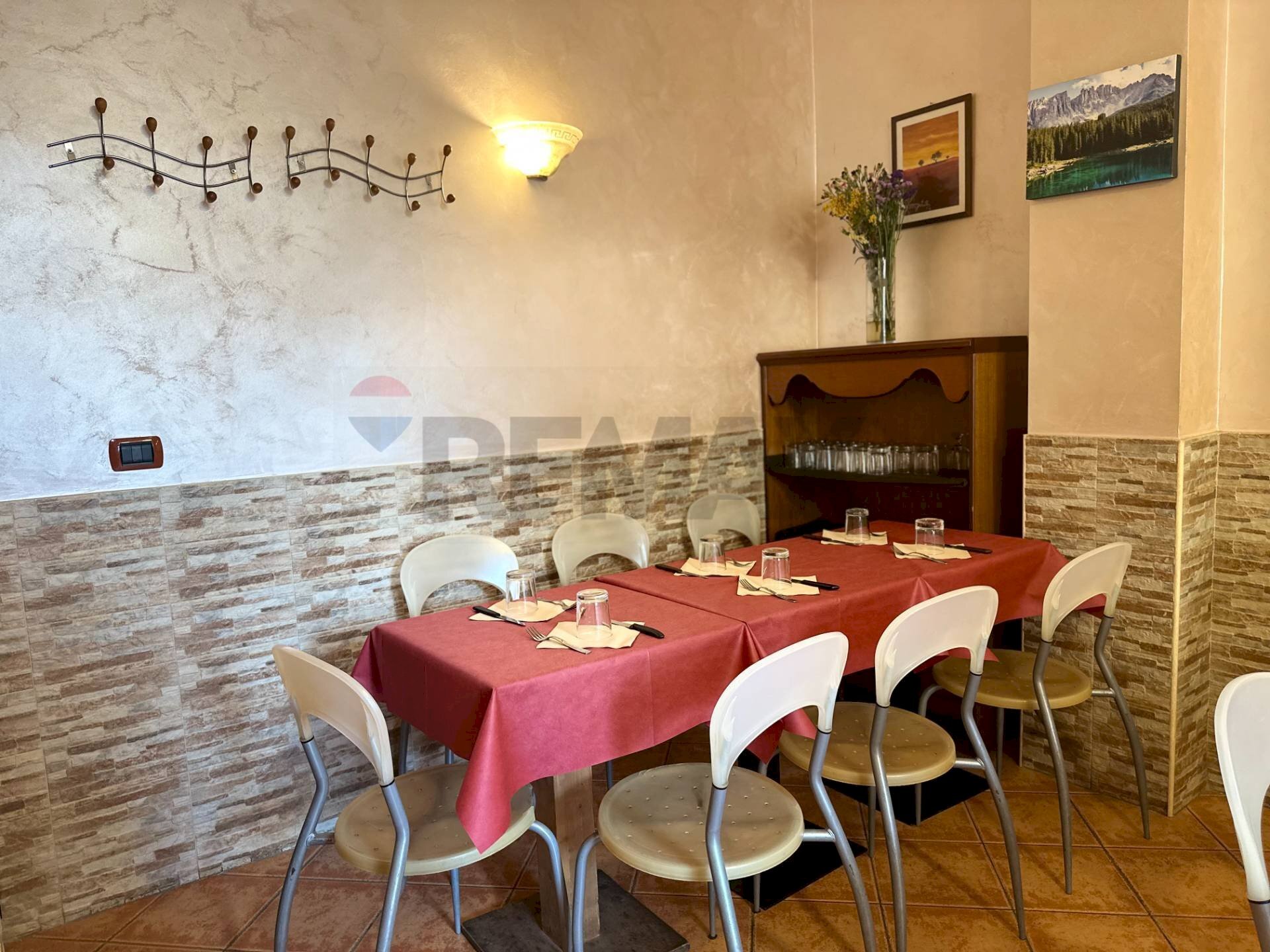 Sala da pranzo - Commercial Activity Via Manfredi Azzarita
 
41, Bari - photo 3