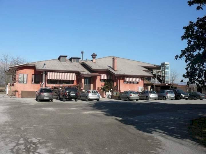 Foto 2 - Commercial Premises Montereale Valcellina - photo 2