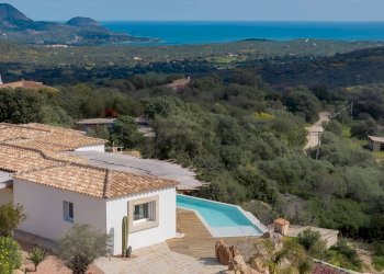 Piscina e panorama - Villa Pedra Longa
 
SNC, Loiri Porto San Paolo - foto 8