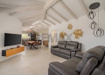 Sala da pranzo - Villa Pedra Longa
 
SNC, Loiri Porto San Paolo - foto 9