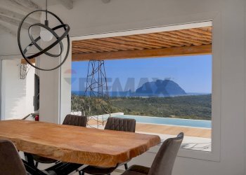 Sala da pranzo - Villa Pedra Longa
 
SNC, Loiri Porto San Paolo - foto 12