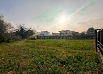 Foto 1 - Terreno edificabile Via Della Repubblica
 
2, Brembate - foto 1