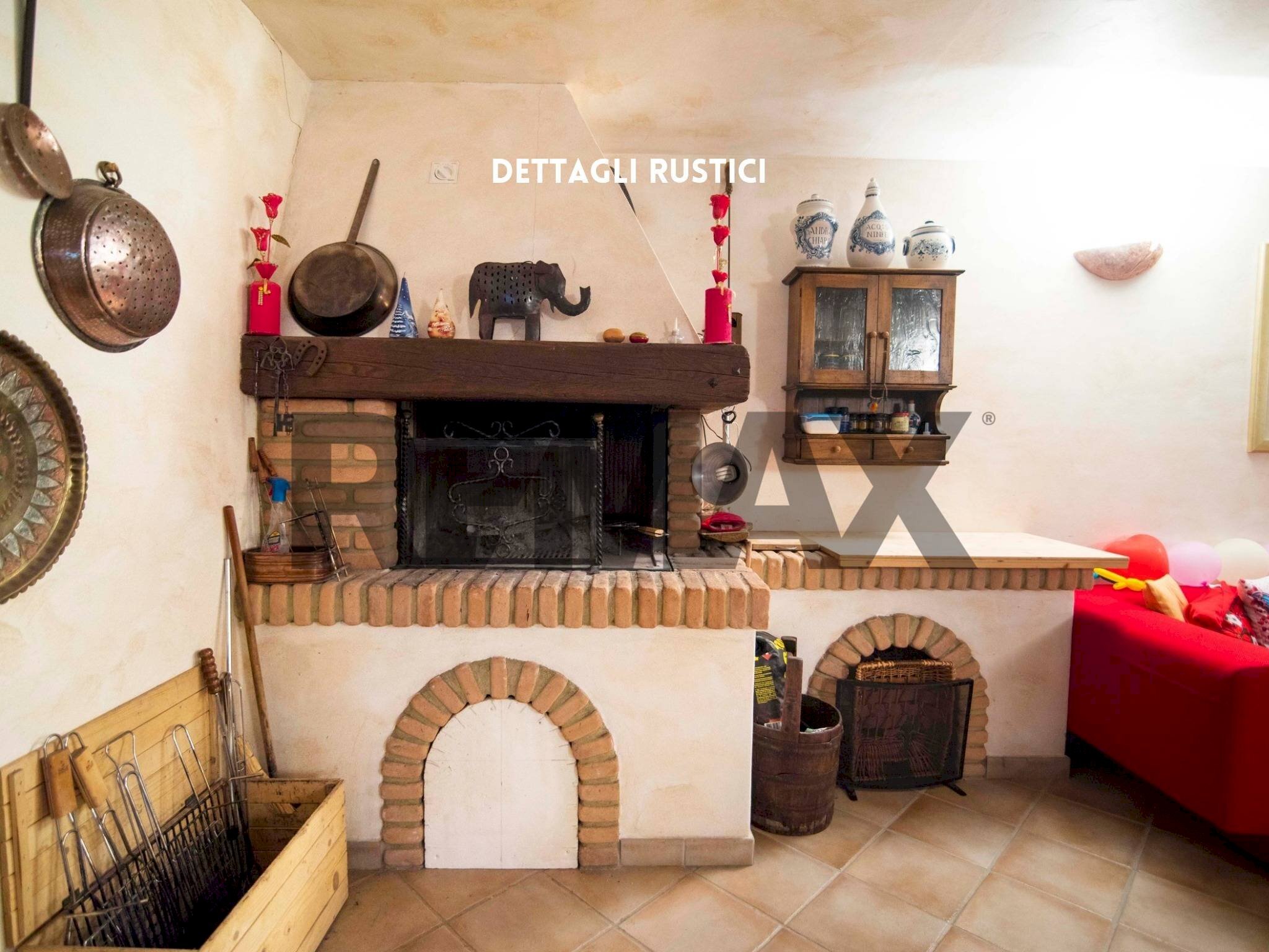 Soggiorno - Casa indipendente STRADA DELLE SELVACCE
 
41, Roccastrada - foto 3