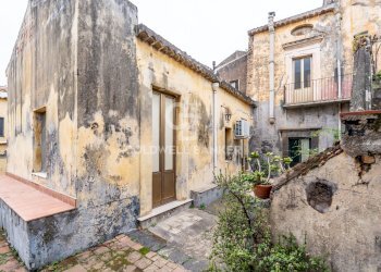 Foto 10 - Villa via Carpinati
 
82, Acireale - photo 10