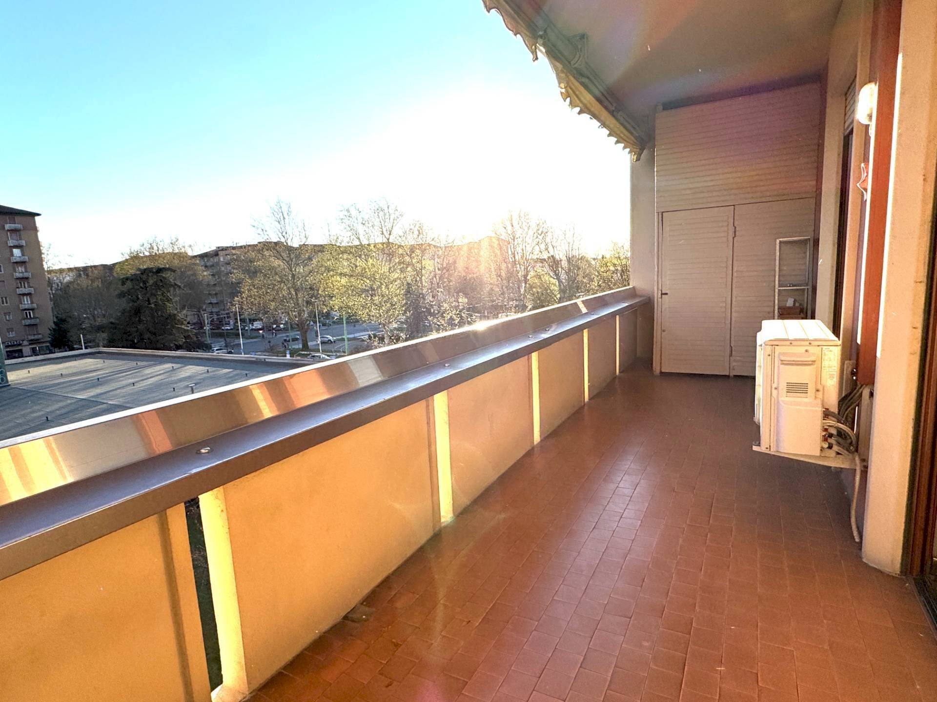 TERRAZZO - Bilocale VIALE FULVIO TESTI
 
90, Milano - foto 1