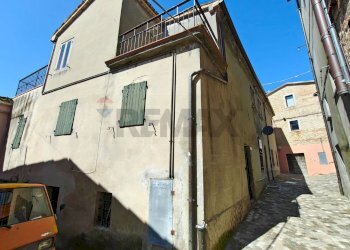 Fronte palazzina - Casa indipendente Via Secondaria Ponente
 
11, Mondaino - foto 22
