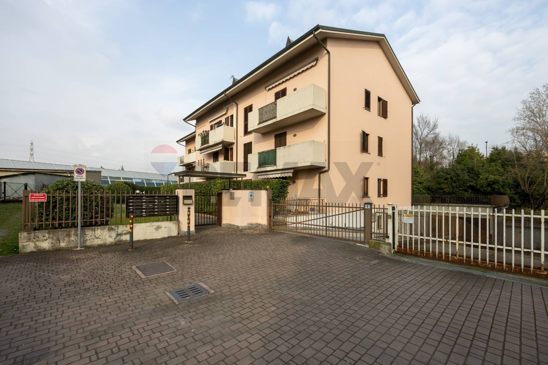 Edificio all\'aperto - Bilocale via watt
 
6, Trezzo sull'Adda - foto 2