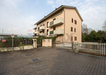 Edificio all\'aperto - Bilocale via watt
6, Trezzo sull'Adda - foto 2