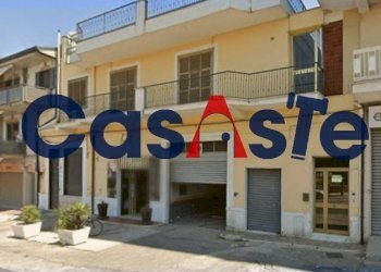 Foto 1 - Appartamento Corso Umberto I
 
216, Spinazzola - foto 1