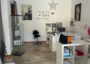 Ufficio - Shop via Adriatico, Varese - photo 2