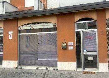 Facciata - Shop via Adriatico, Varese - photo 4