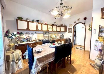 Foto 4 - Quadrilocale Passaggio De Felice Giuffrida
 
9, Palermo - foto 4