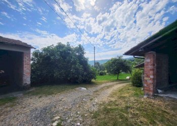 Foto 10 - Rustico Via delle castagne
 
2, Ventasso - foto 10