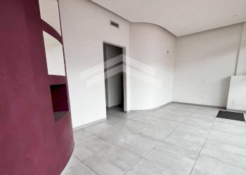 Foto 1 - Locale Commerciale Via XXIV Maggio, Campobasso - foto 1