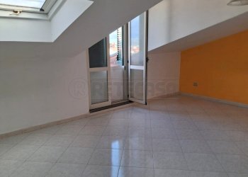 3.jpeg - Four-room apartment Via Giacomo Colombo, Marcianise - photo 2