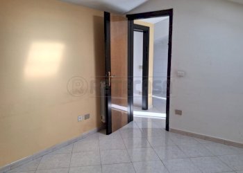 6.jpeg - Four-room apartment Via Giacomo Colombo, Marcianise - photo 5