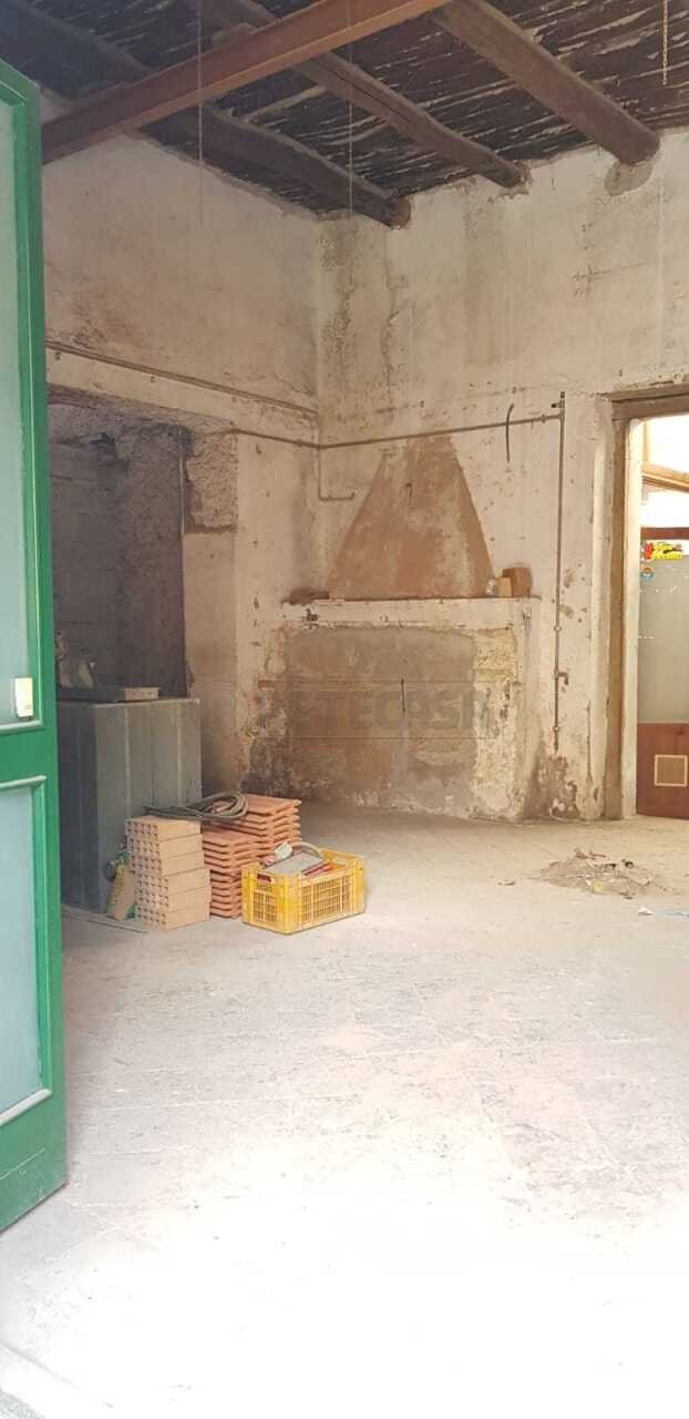 1 (1).jpeg - Magazzino Via Busacca 5, Marcianise - foto 3