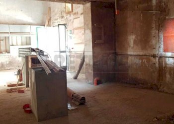 1 (17).jpeg - Magazzino Via Busacca 5, Marcianise - foto 9