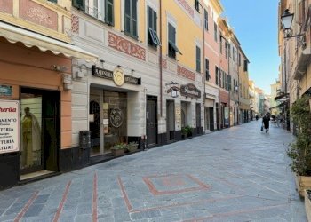 IMG_9340.jpeg - Locale Commerciale Via Antonio Ghilini 58, Loano - foto 6