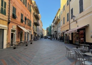 IMG_9335.jpeg - Locale Commerciale Via Antonio Ghilini 58, Loano - foto 10