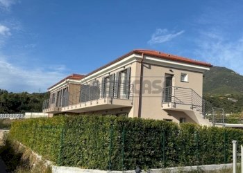 2498336.jpg - Trilocale Via Bulasce 45, Loano - foto 16