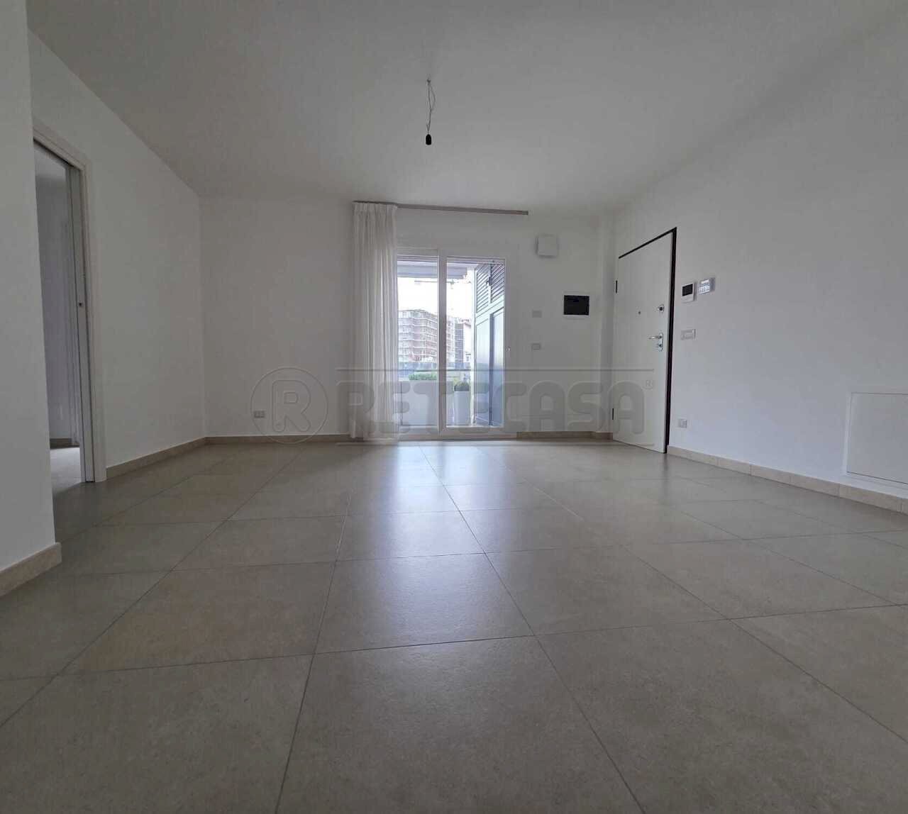 WhatsApp Image 2026-03-19 at 17.32.32 (6).jpeg - Four-room apartment Via Trattati di Roma 2, Molfetta - photo 2