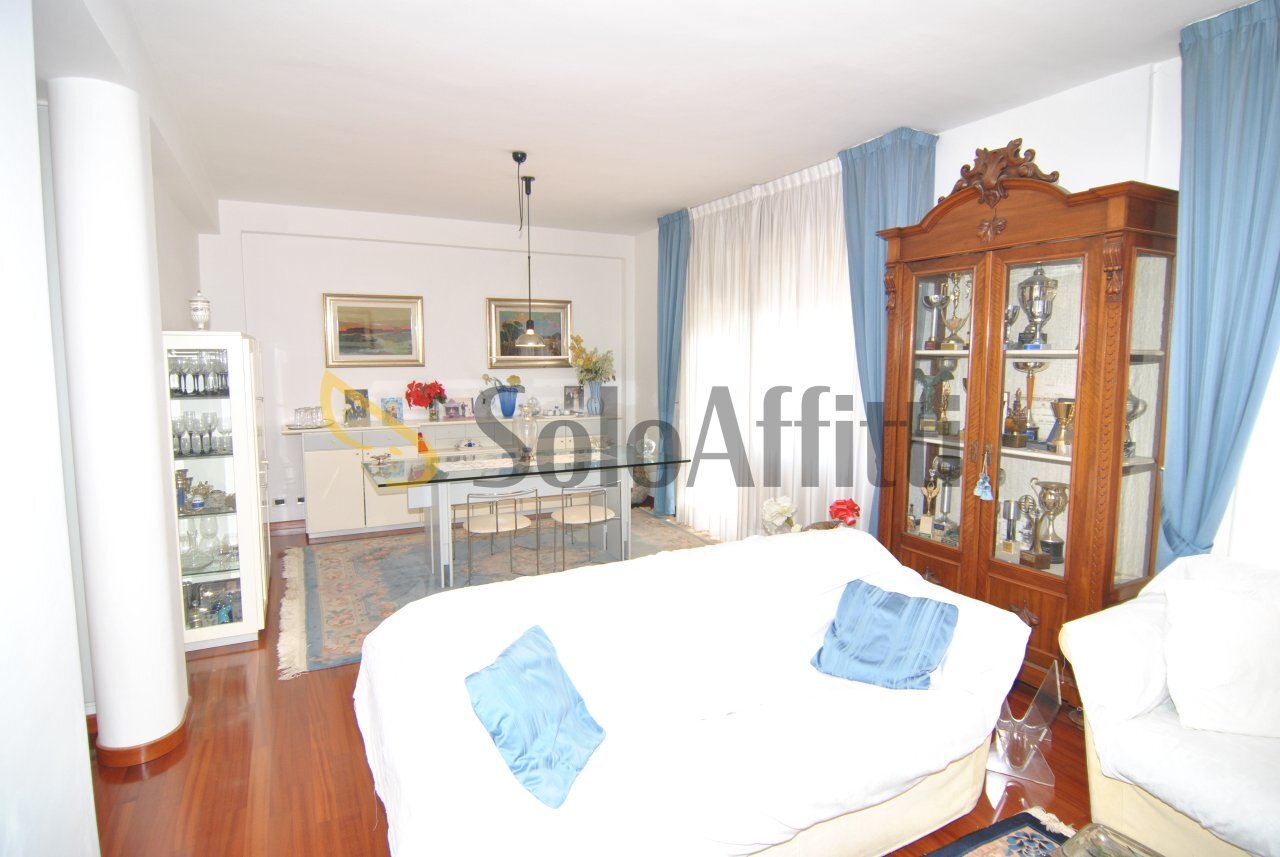 SALONE DOPPIO - Four-room apartment Viale Giovanni Boccaccio 5, Livorno - photo 3