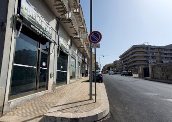 3.jpg - Locale Commerciale Via Risorgimento 3, Modica - foto 2