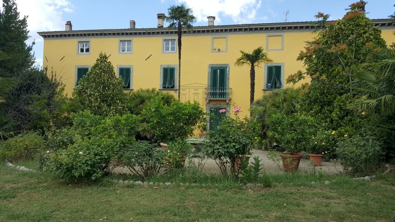 vendesi villa storic con parco piscina annessi Luc - Villa Lucca - foto 1