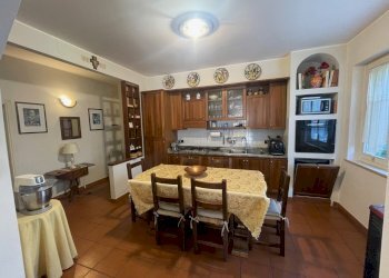 7.jpg - Three-room apartment Via Chiusa 9, Perugia - photo 5