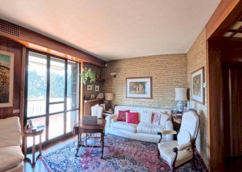 Salone - Appartamento Via Alcide de Gasperi 43, Pontedera - foto 2