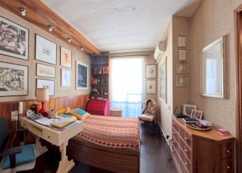 Camera matrimoniale 2 - Appartamento Via Alcide de Gasperi 43, Pontedera - foto 10