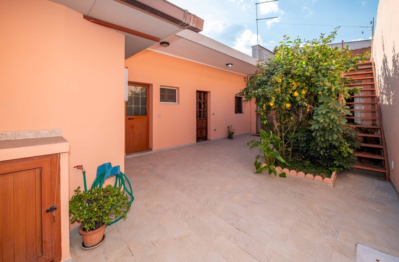 cortile (2).jpg - Casa indipendente Quartucciu - foto 3