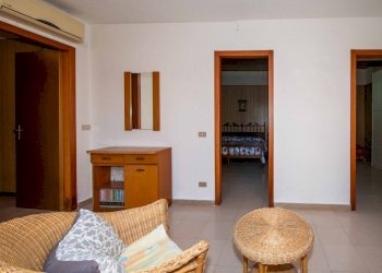 loggiato ingresso camere e studio).jpg - Casa indipendente Quartucciu - foto 14