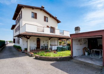 CORTE CON GARAGE.png - Appartamento Via Cristoforo Colombo 13, Castenedolo - foto 3