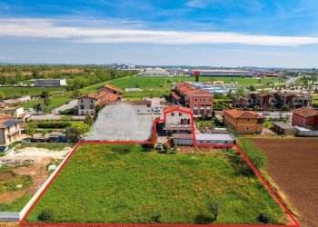 VISTA UNITA\' IMMOBILIARE E  VERDE PRIVATO 1.jpg - Appartamento Via Cristoforo Colombo 13, Castenedolo - foto 5