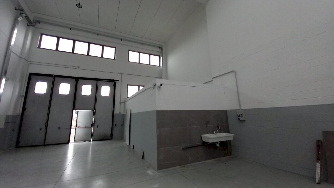 1.jpg - Commercial Premises Via Palmiro Togliatti 15, Rimini - photo 2