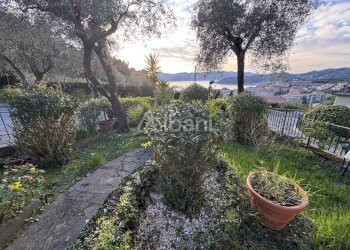 LE2060_APP-TO_VISTA_MARE_CON_GIARDINO_POSTO_AUTO ( - Appartamento Lerici - foto 12