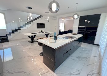 IMG_5972.jpeg - Villa Via Vaiana 91, Pietrasanta - foto 13