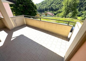 terrazza - Villa Via dell'Appennino, Vernio - foto 4