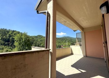 terrazza - Villa Via dell'Appennino, Vernio - foto 6