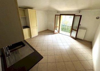 cucina - Trilocale Via Morandaccio, Vernio - foto 5