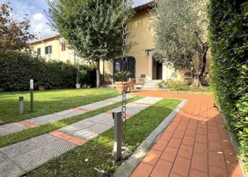 giardino - Villa Via di Cantagallo, Prato - photo 1