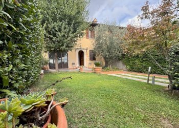 giardino - Villa Via di Cantagallo, Prato - photo 2