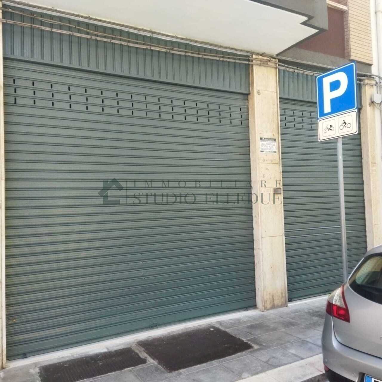 d0d6374c-22e7-47dd-b997-3ebbeb2c6965.jpg - Locale Commerciale Via Francesco Petrelli 6, Bari - foto 2