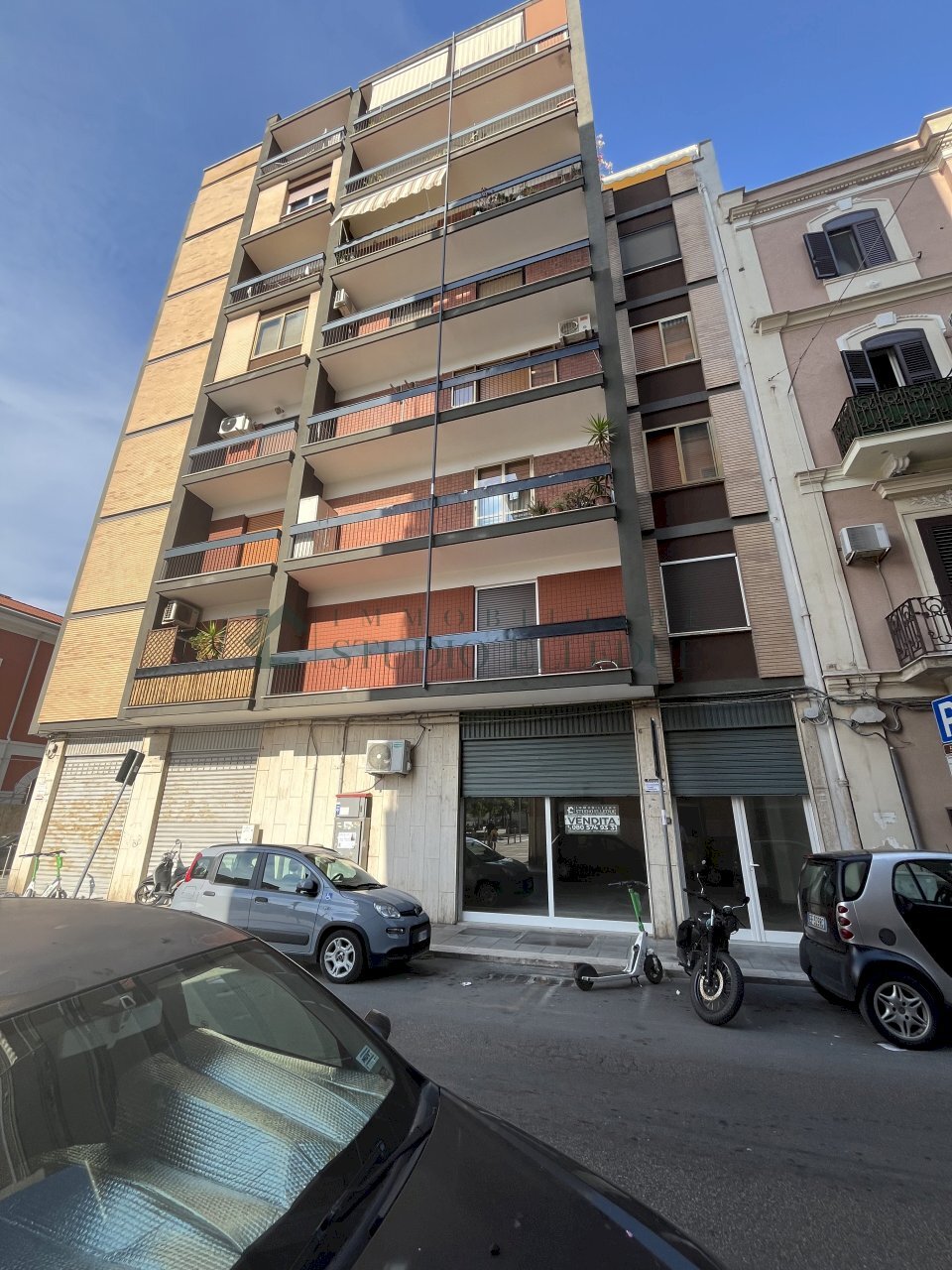 IMG_5304 - Locale Commerciale Via Francesco Petrelli 6, Bari - foto 1