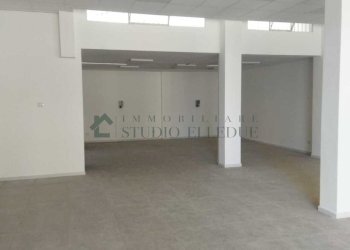 dae0e572-58dc-48e1-bd1a-982e619c17d7.jpg - Commercial Premises Via Francesco Petrelli 6, Bari - photo 22